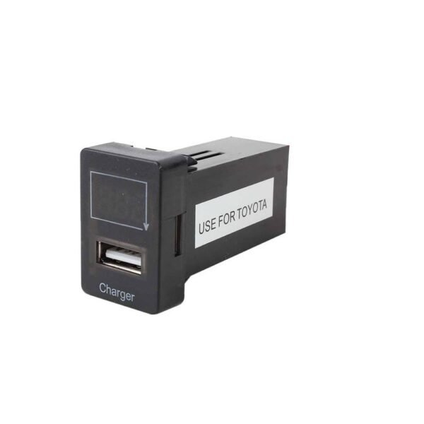 منفذ USB + قارئ تويوتا كبير